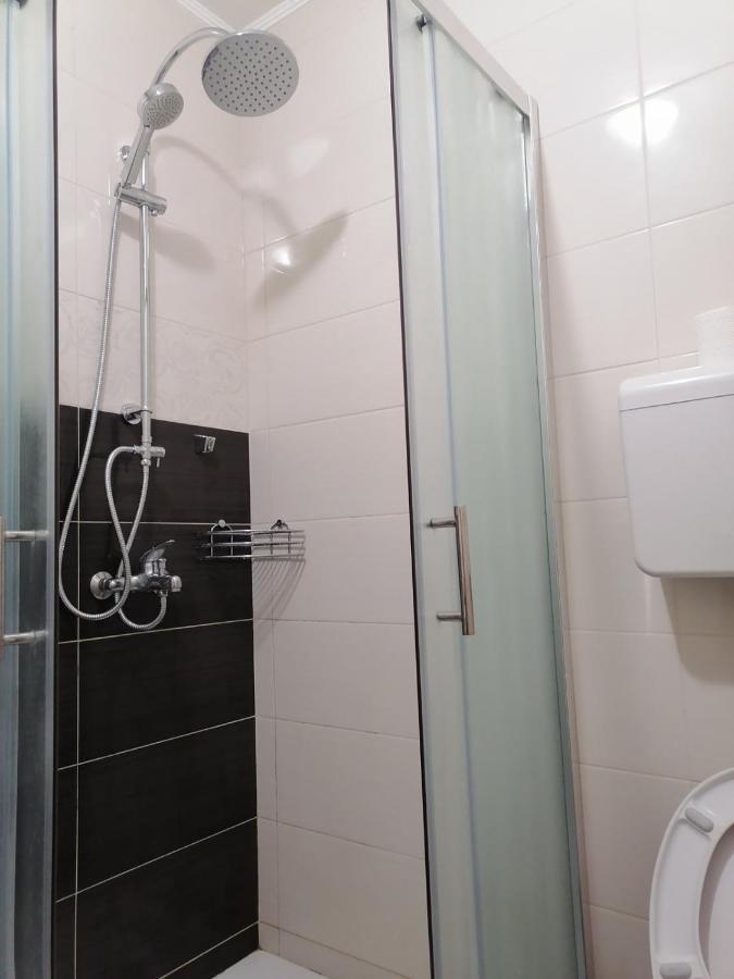 Paris Apartment -Free Private Parking Nowy Sad Zewnętrze zdjęcie