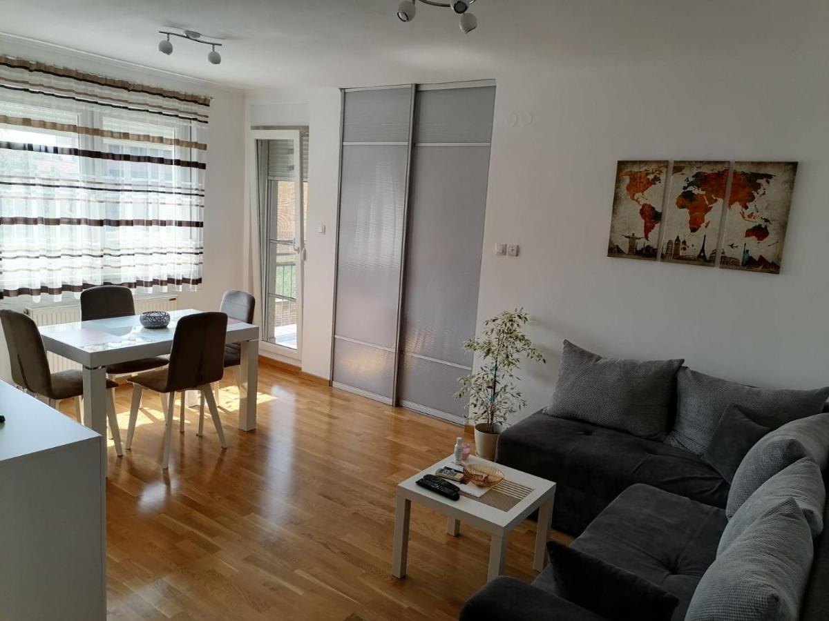 Paris Apartment -Free Private Parking Nowy Sad Zewnętrze zdjęcie